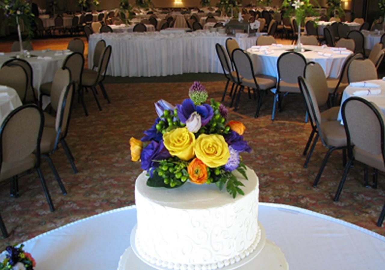 Monarch Hotel & Conference Center Clackamas Esterno foto