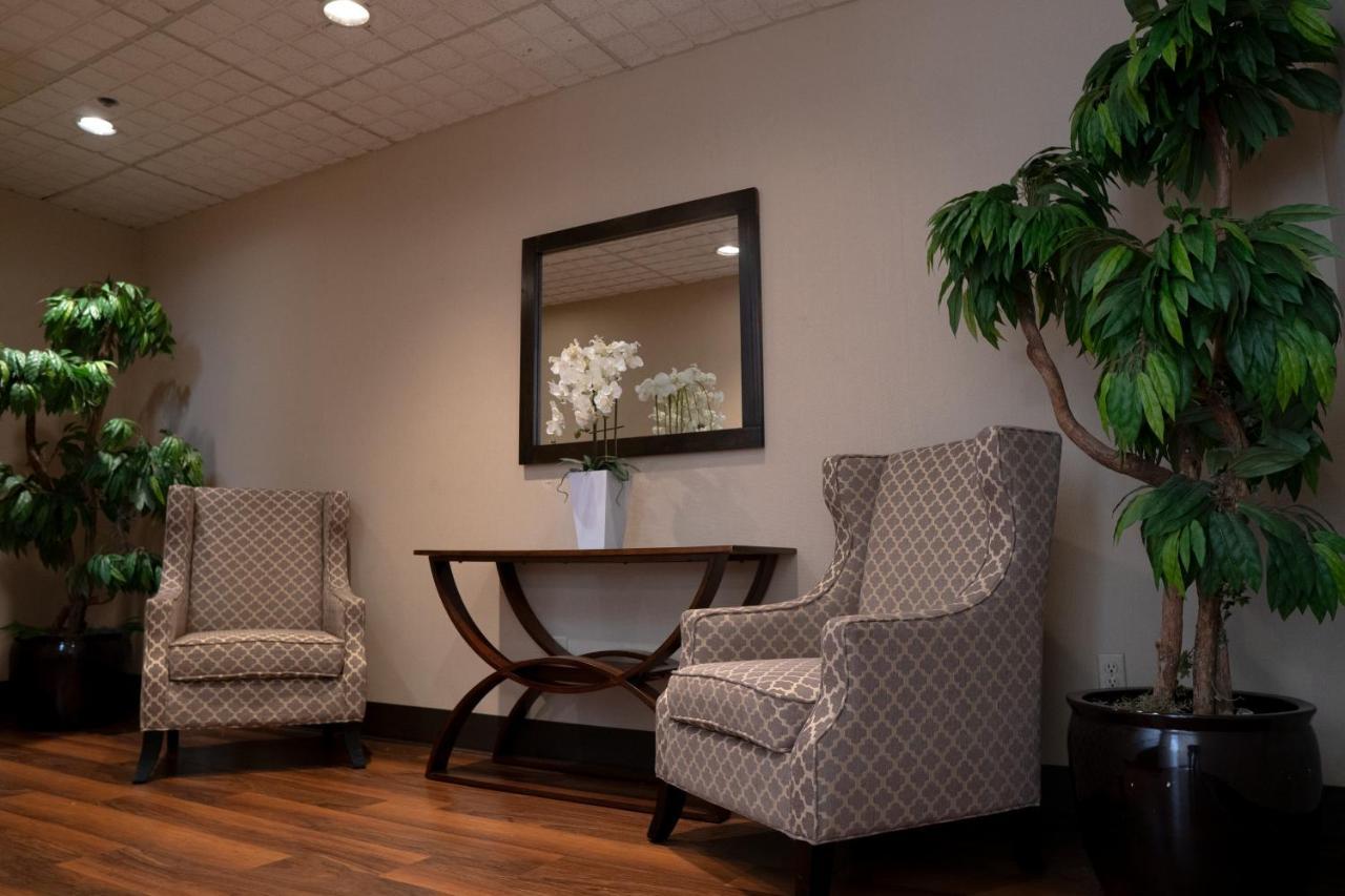 Monarch Hotel & Conference Center Clackamas Esterno foto